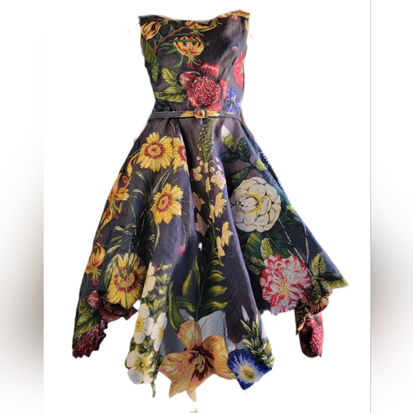 Oscar de la Renta Dresses & Skirts - $5,990 OSCAR DE LA RENTA BLACK FLORAL FIL COUPE SILK BLEND DRESS US 14